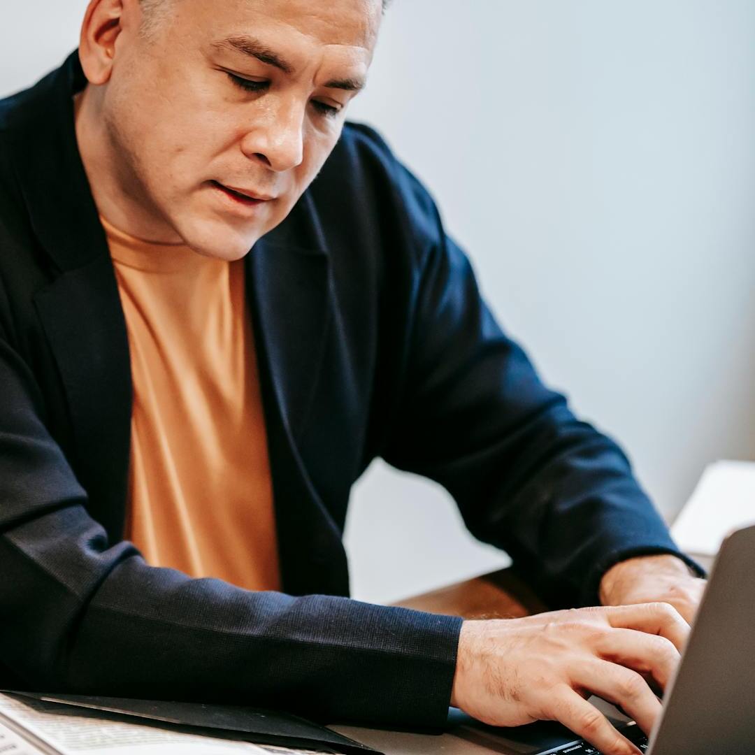 will a drug charge show up on a background check